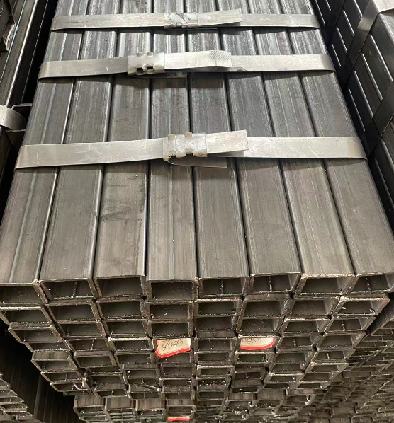 许昌工业用梯子 镀锌管焊接梯子 铁梯子方管梯